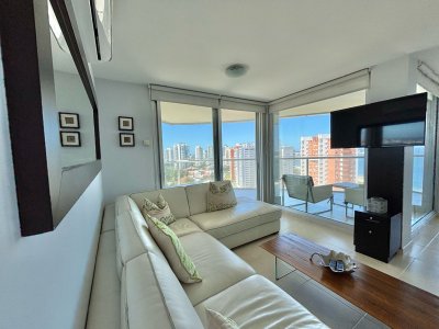 Apartamento en Alquiler, Mansa, Punta del Este, 3 Dormitorios.