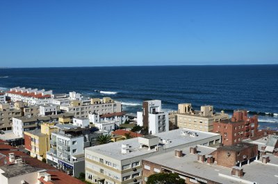 Apartamento en venta y alquiler en Peninsula, 3 dormitorios y dependencia