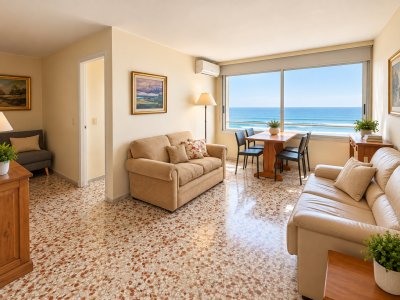 Apartamento de 1 y medio dormtiorios en Península - Punta del Este