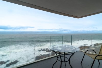 Venta espectacular apartamento primera linea