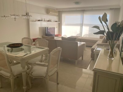 Apartamento en Venta, Mansa, Punta del Este, 3 Dormitorios.