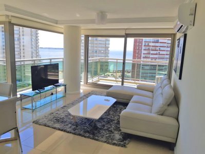 Apartamento en Venta y Alquiler, Brava, Punta del Este, 2 Dormitorios.