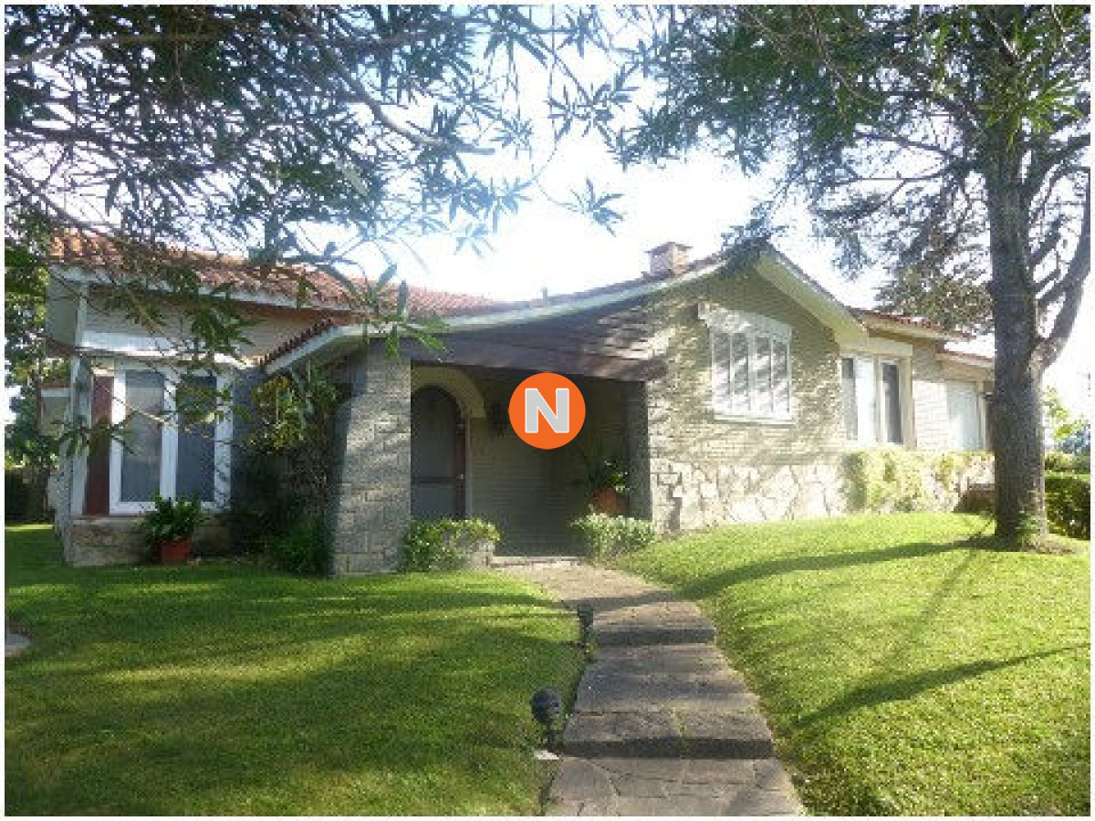 casa en venta, cantegril, punta del este, 3 dormitorios. - nlv208982c