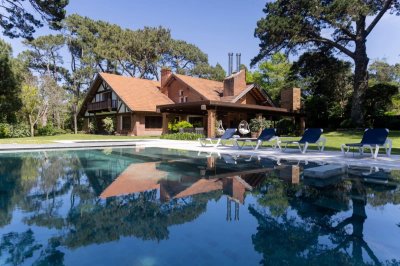 Un Oasis de Elegancia en el Corazón del Golf de Punta del Este