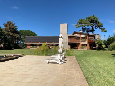 Venta Casa Cantegrill 6 suites