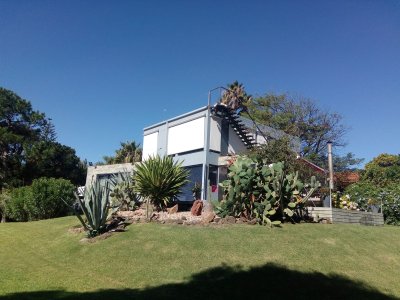 Muy linda casa en Venta, a pasos del mar, Playa Brava