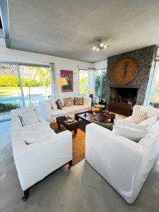 Casa en Venta y Alquiler, Rincón del Indio, Punta del Este, 3 Dormitorios.