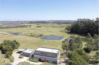 VILLA EN FASANO VENTA ESPECTACULAR RESIDENCIA 