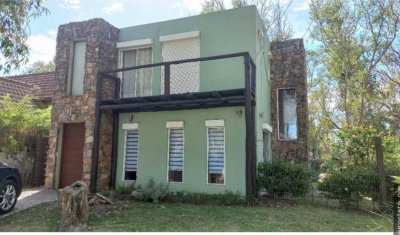 Casa en Venta a 80mts de la playa 