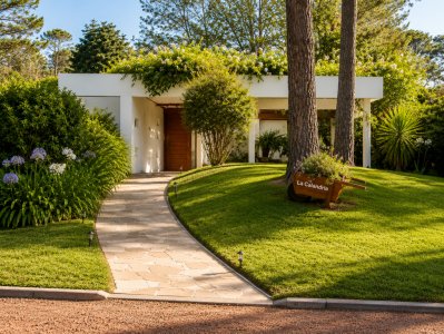 Casa en Venta, Mansa, Punta del Este, 4 Dormitorios.