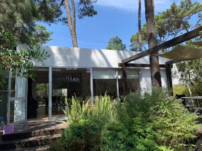 Casa en venta y Alquiler, Montoya, La Barra, 2 Dormitorios.