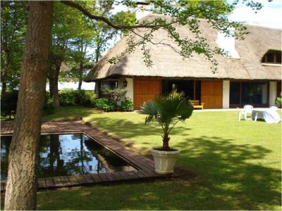 Hermosa Casa en Venta y Alquiler Zona  Golf, Punta del Este, 4 Dormitorios, House in sale!!!!