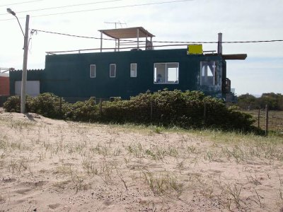 Casa en Venta, Santa Monica, Manantiales, 3 Dormitorios.