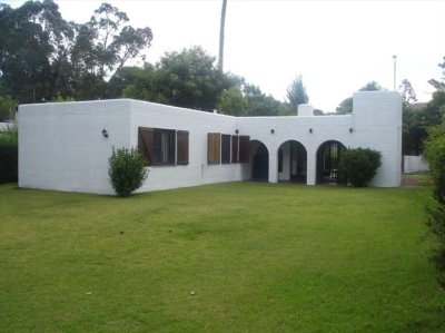 Casa en Venta y Alquiler, San Rafael, Punta del Este, 3 Dormitorios.