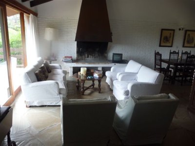 Casa en Venta, Pinares, Punta del Este, 5 Dormitorios.