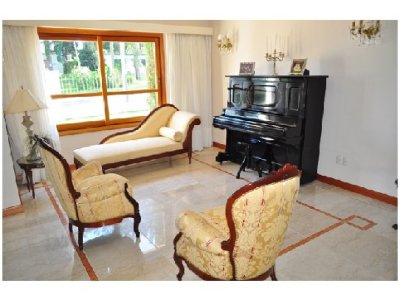 Casa en Venta, Mansa, Punta del Este, 5 Dormitorios.