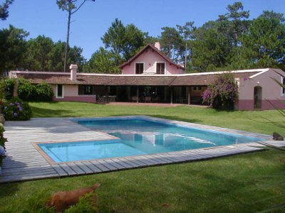 Casa en Venta y Alquiler, Pinares, Punta del Este, 4 Dormitorios.