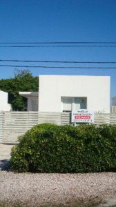 Hermosa casa moderna en la barra a poca distancia de la playa