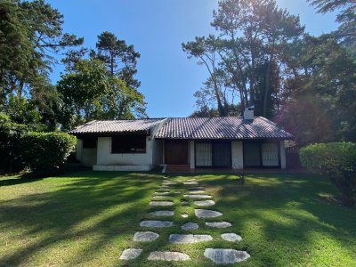 Casa en Venta, Mansa, Punta del Este, 3 Dormitorios.