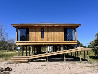 Venta de Casa 3 DORMITORIOS en LA ESCONDIDA, LA BARRA