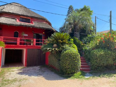 Casa en Venta y Alquiler, Manantiales