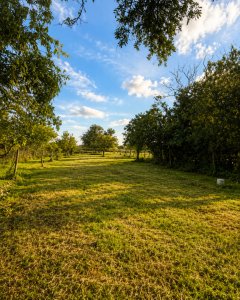 Terreno Esquinero de 1.000 m² en Garzón