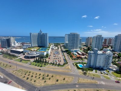 Venta apartamento Premium 3 dormitorios en suite en Playa Mansa
