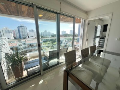 Apartamento en venta y alquiler de temporada, 2 dormitorios en Playa Brava 