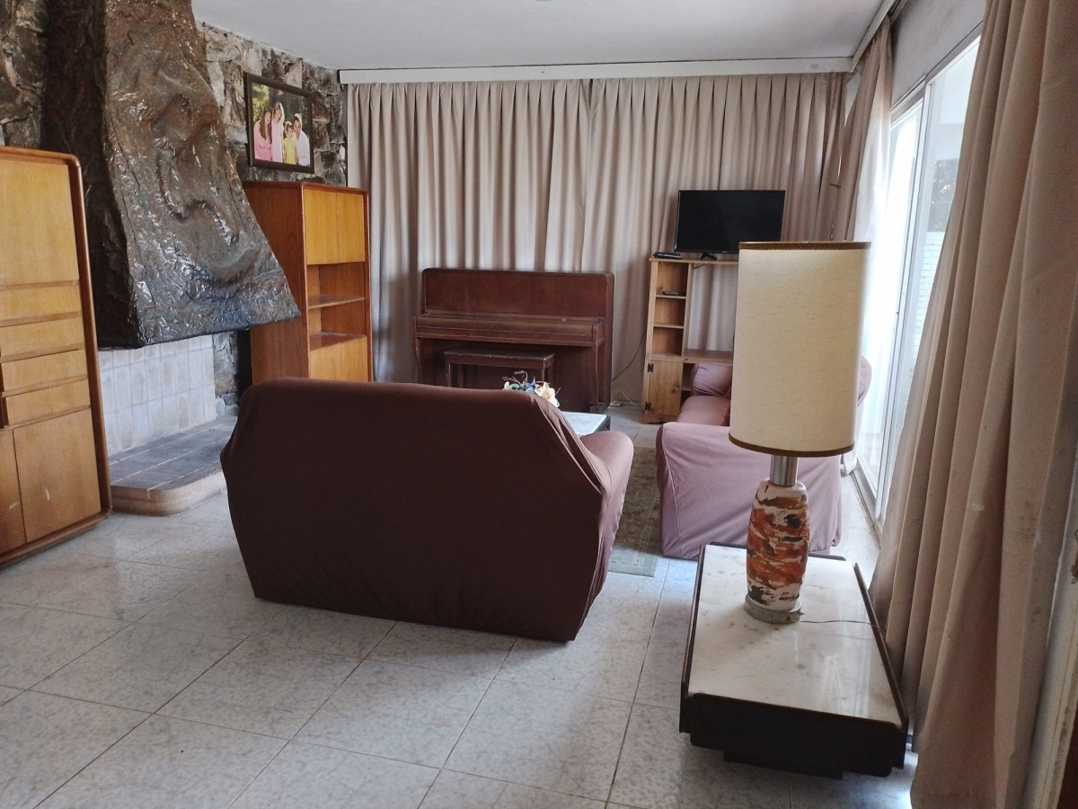 Casa alquiler de verano en playa Mansa 4 dormitorios