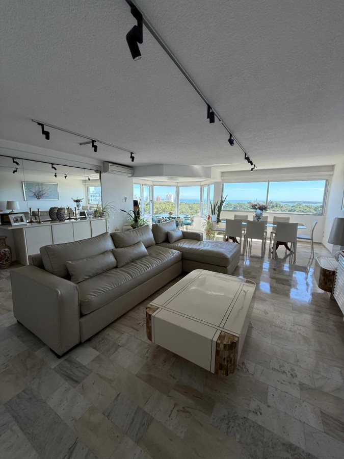 Disponible Enero - 3 dormitorios 2 baños Roosevelt P 11