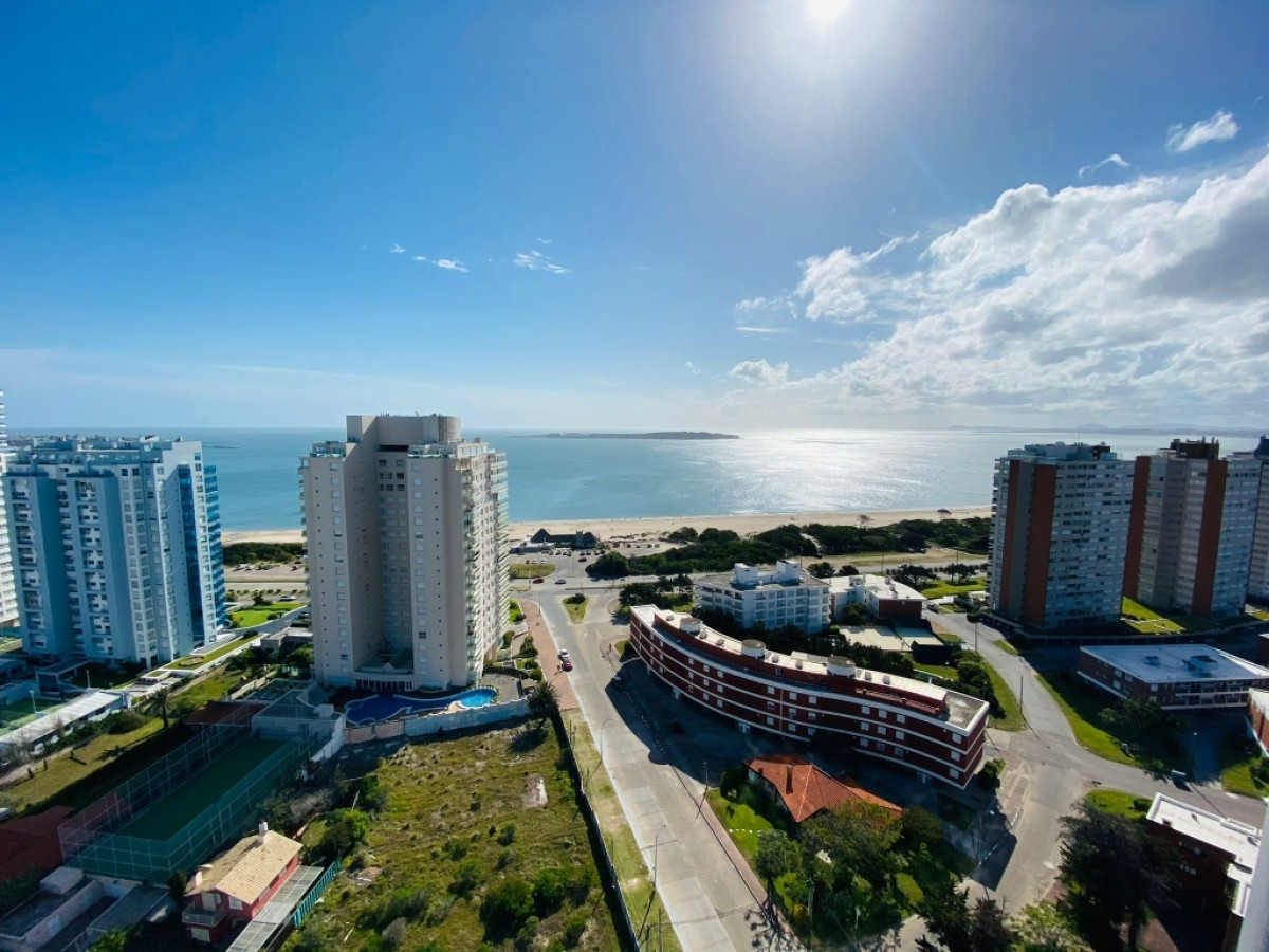 Apartamento con una vista increíble vista, dos dormitorios, living comedor , dos baños, parrillero en terraza