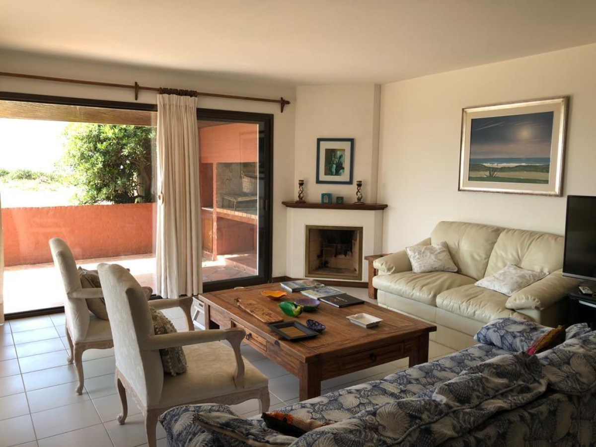 En venta Edificio Barrenada Manantiales 3 Dormitorios y Servicio
