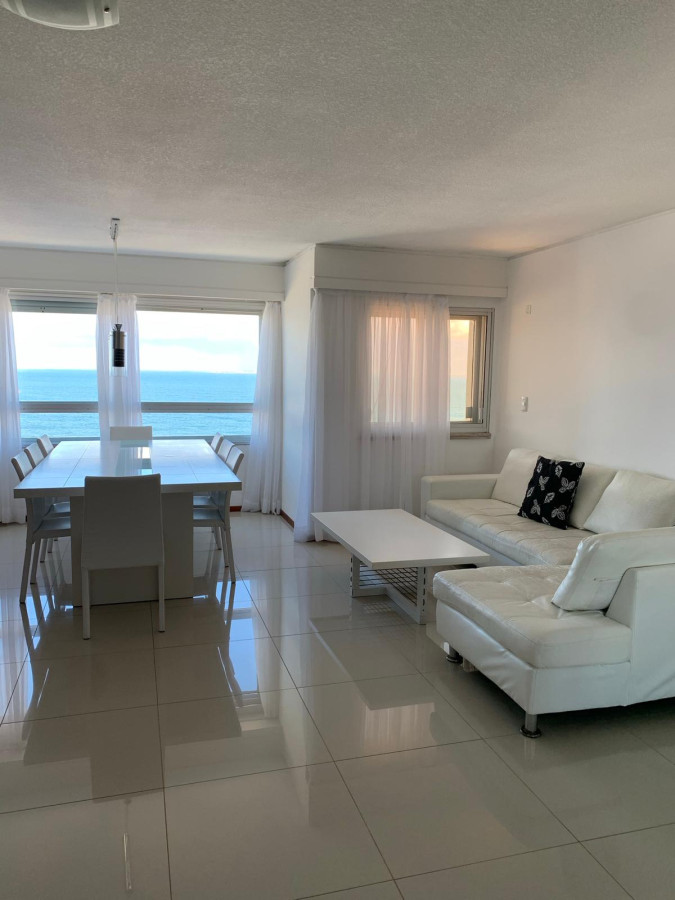 Espectacular Apartamento Torre Van Gogh - 3 dormitorios más servicio