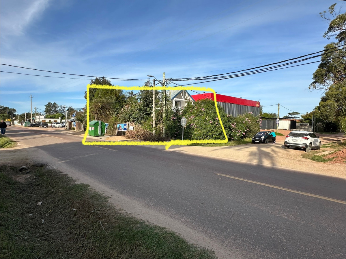 Casa para Comercial pegado a El Dorado Balneario Buenos Aires