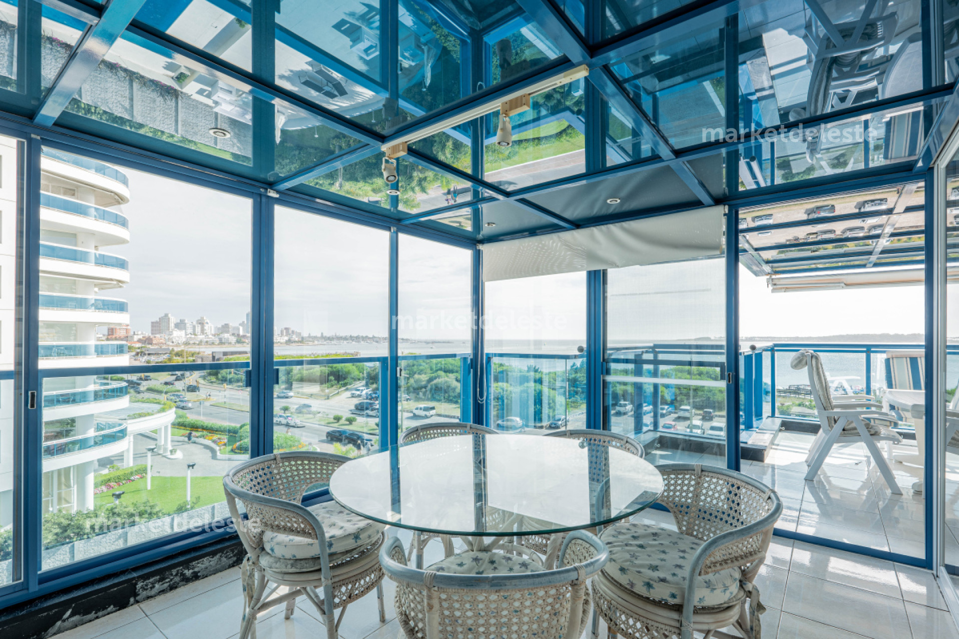 BEVERLY TOWER ESQUINERO 04