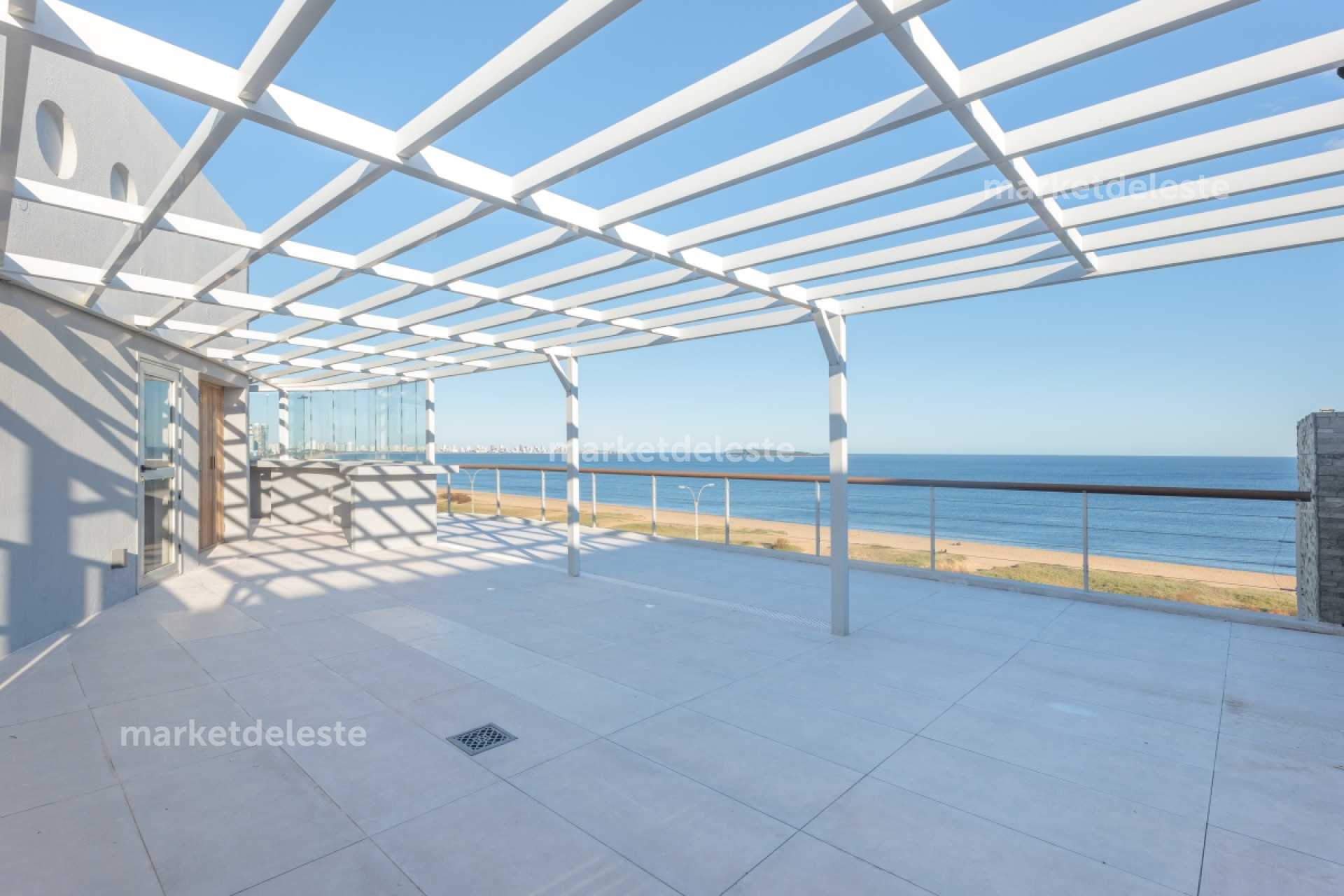 PENT HOUSE EN PLAYA MANSA