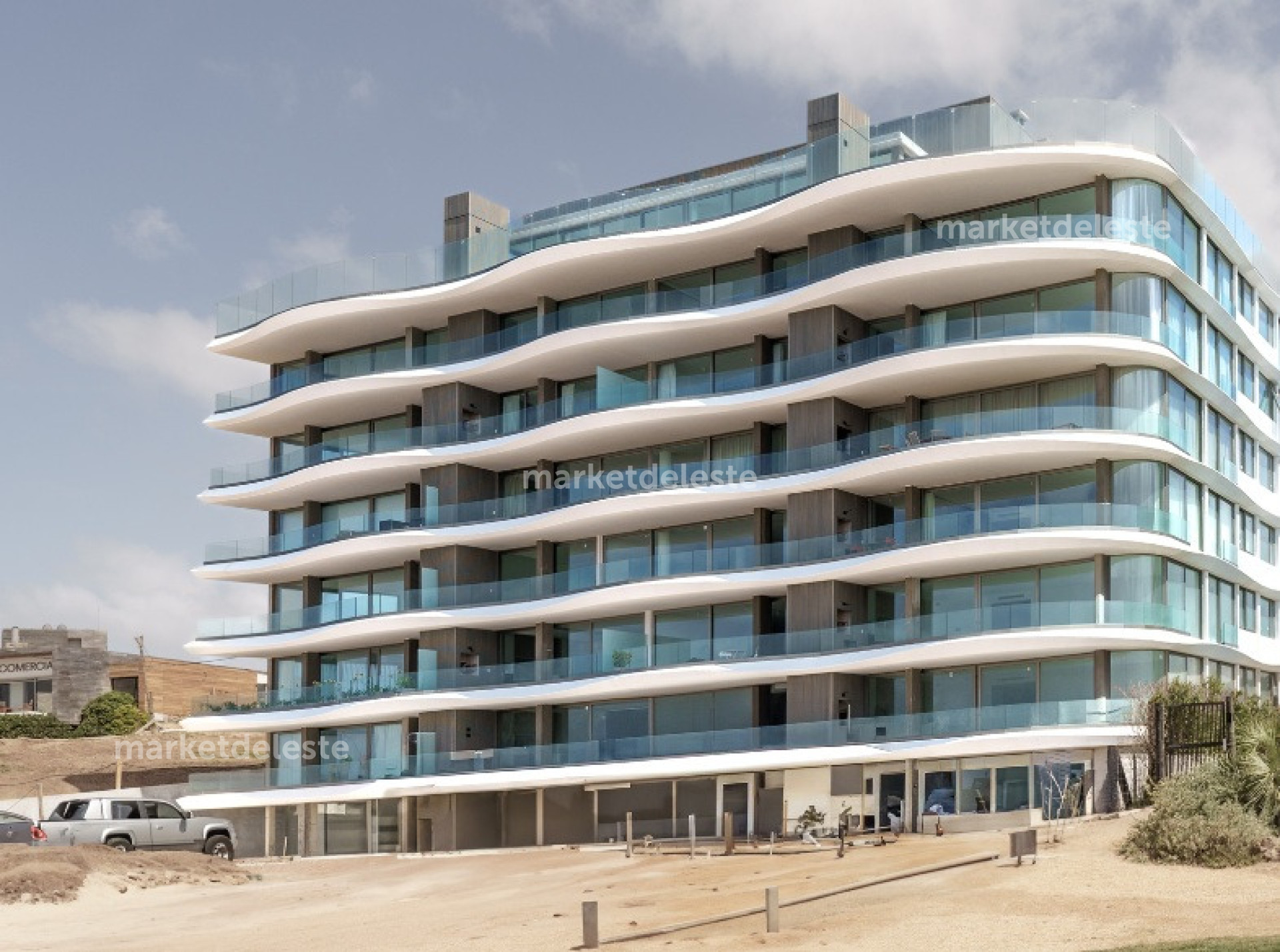 OCEANO MANANTIALES - ESQUINERO 3 SUITE + DORM HUESPEDES