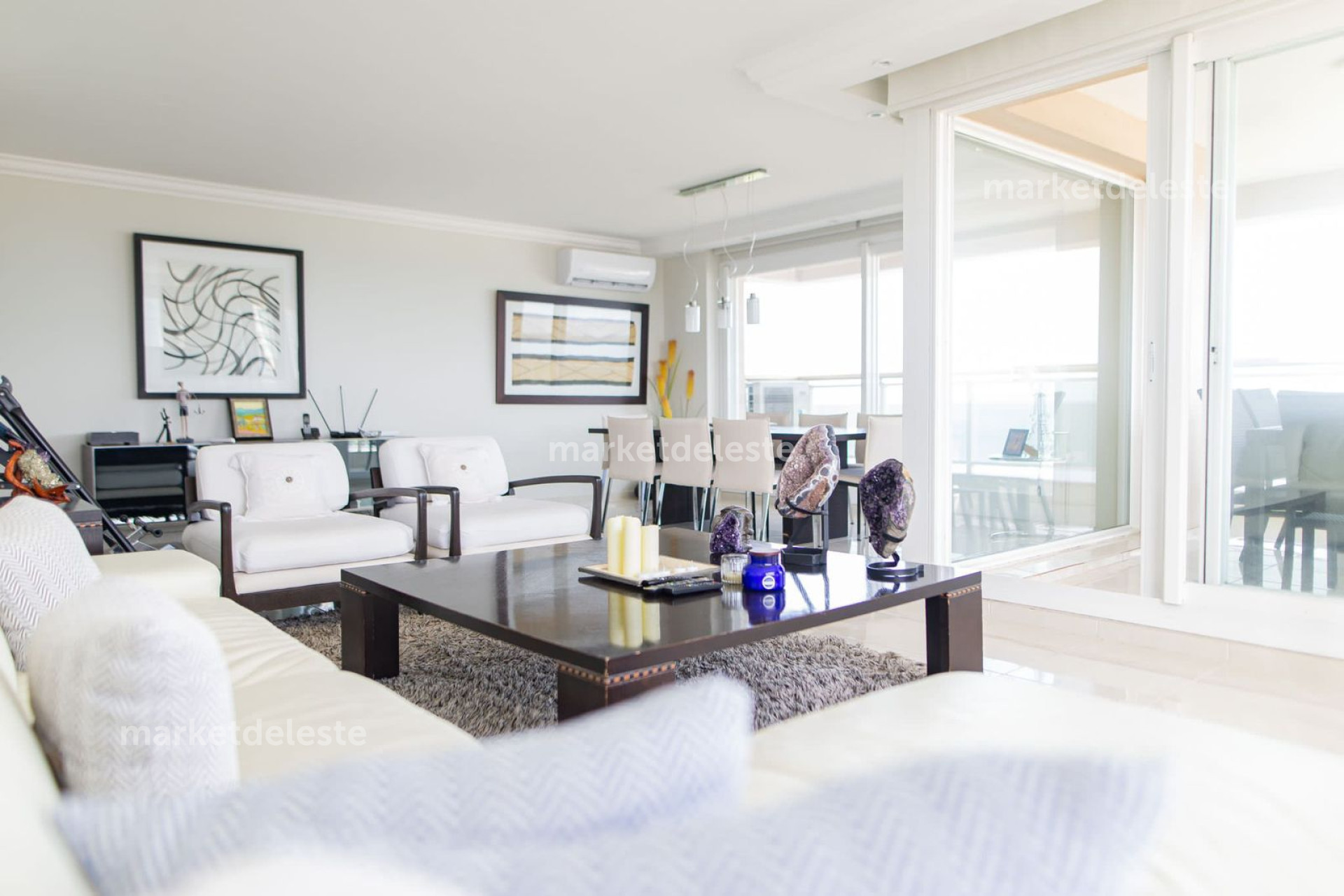 LE JARDIN ESQUINERO 01