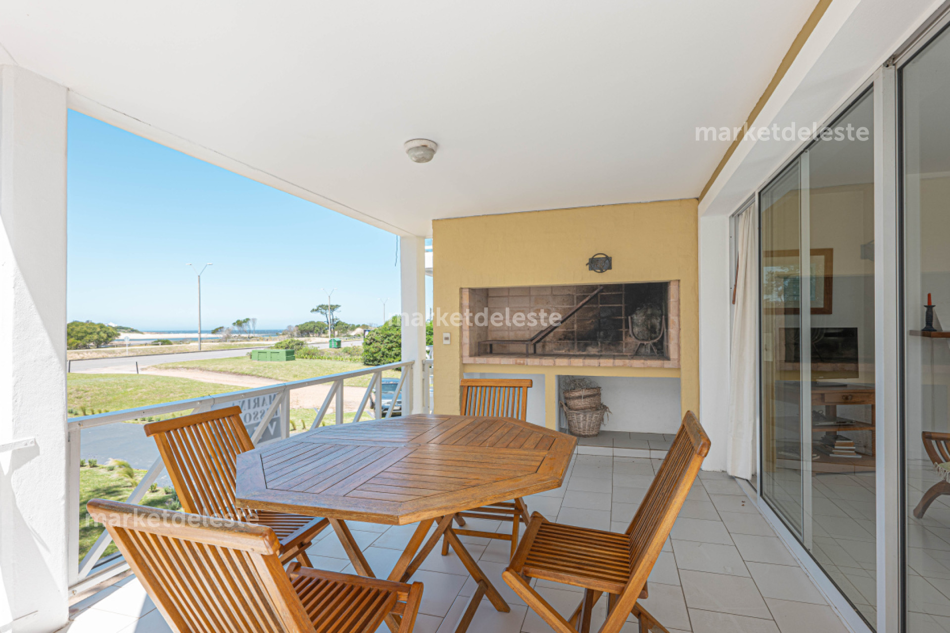 EDIFICIO PINARES DE LA BARRA- 2 DORMS