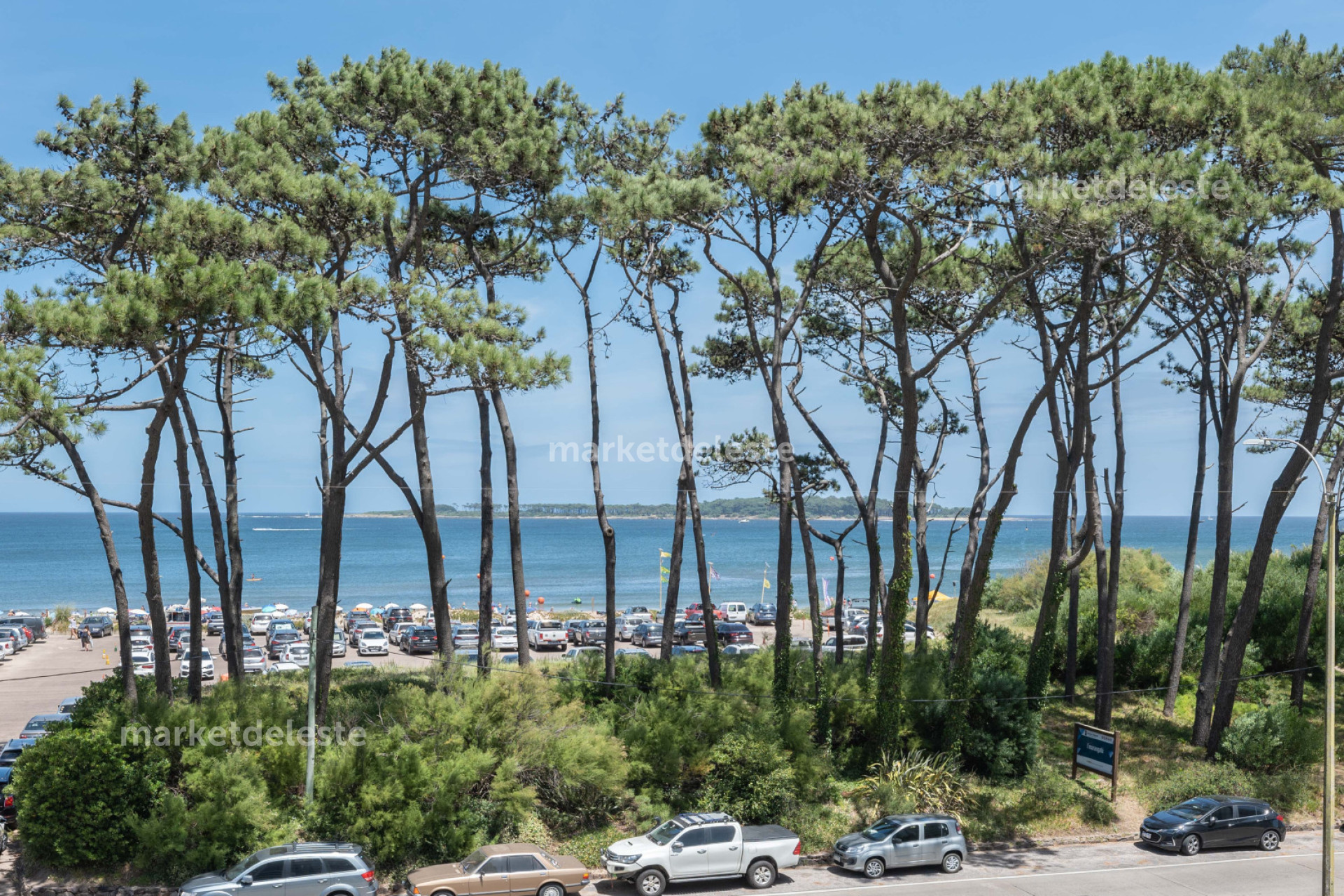 EDIFICIO I´MARANGATÚ - 2 DORM Y DEP.