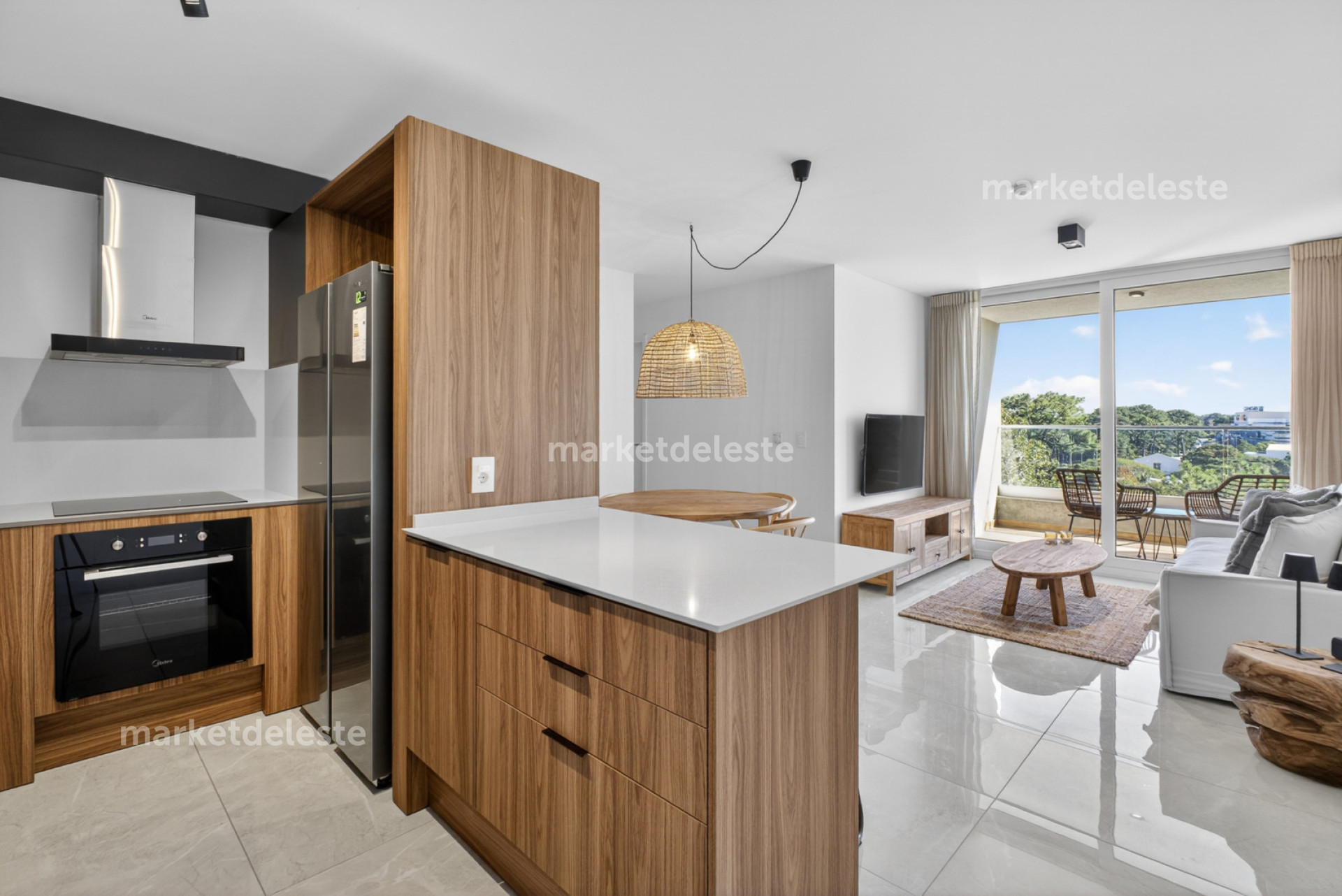 VIEW II - 2 DORM AMOBLADO