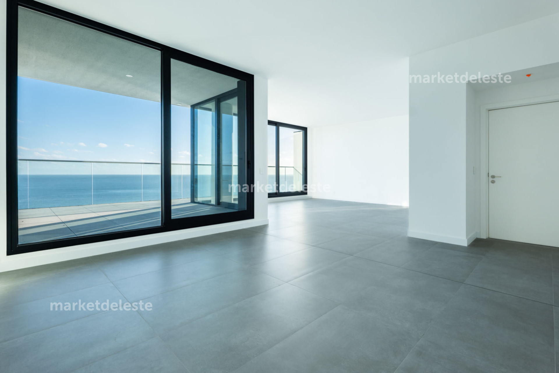 VENETIAN PENT HOUSE DUPLEX