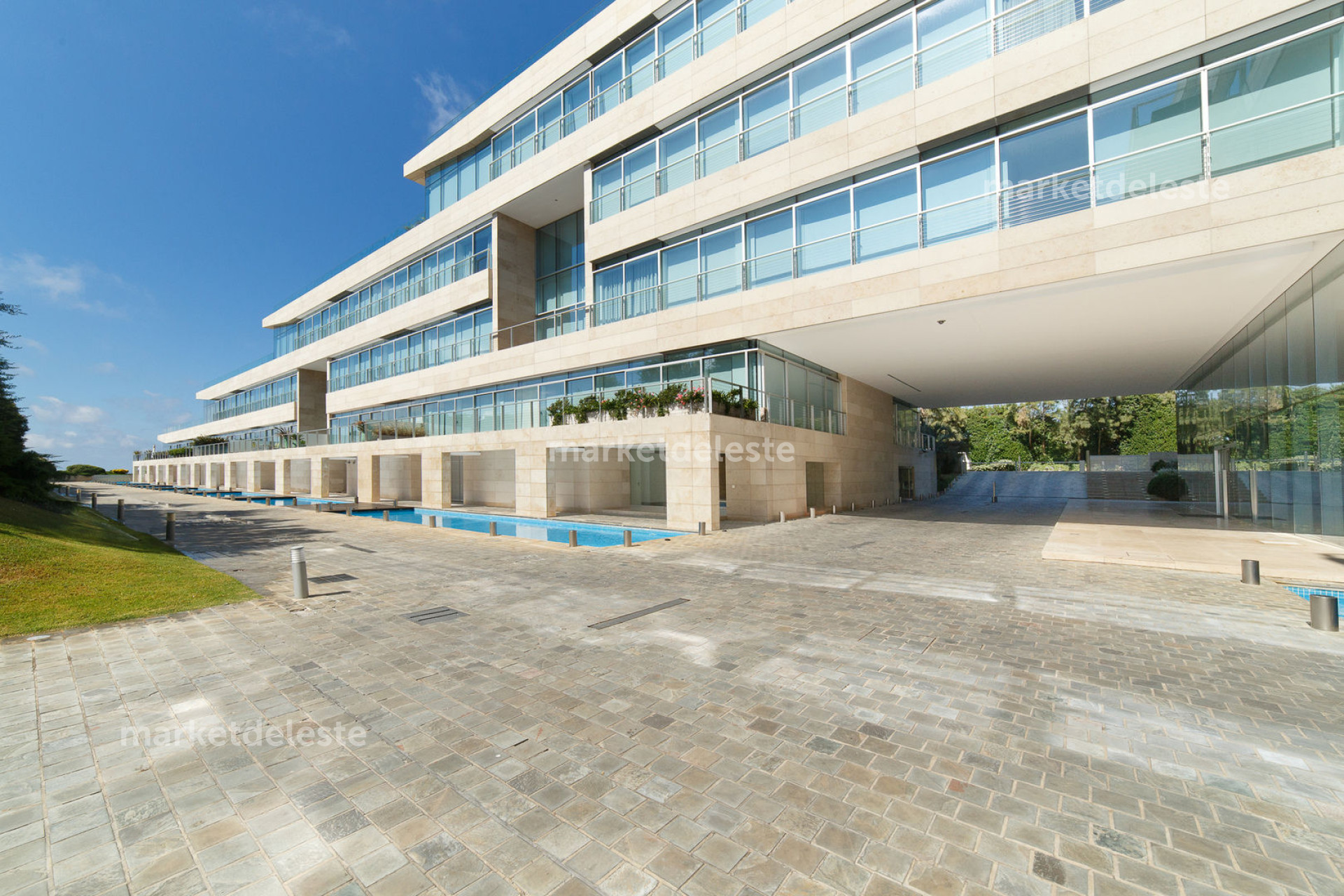 ACQUA CON VISTA AL MAR