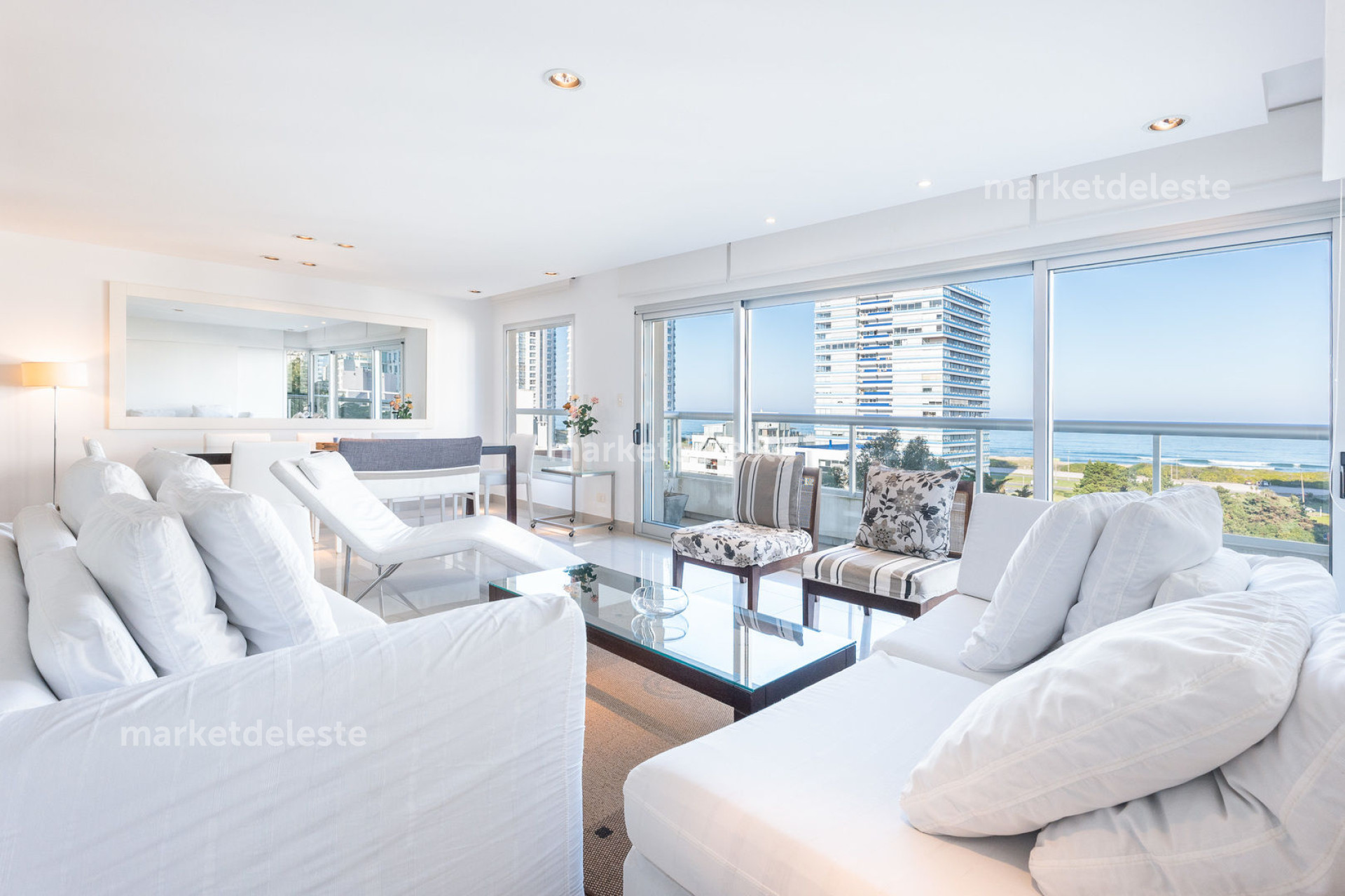 BRAVA BIARRITZ - TIPOLOGIA 01