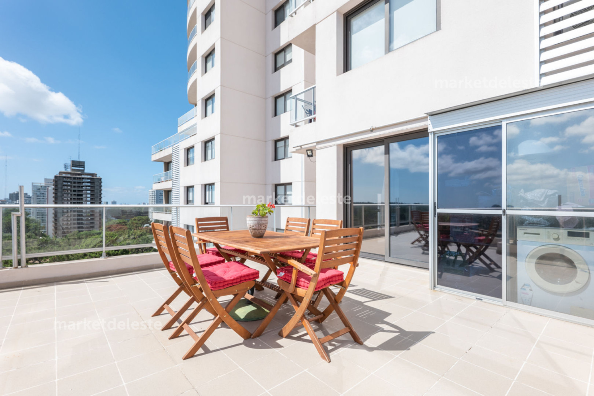 STRADIVARIUS - 2 DORM - MEGA TERRAZA