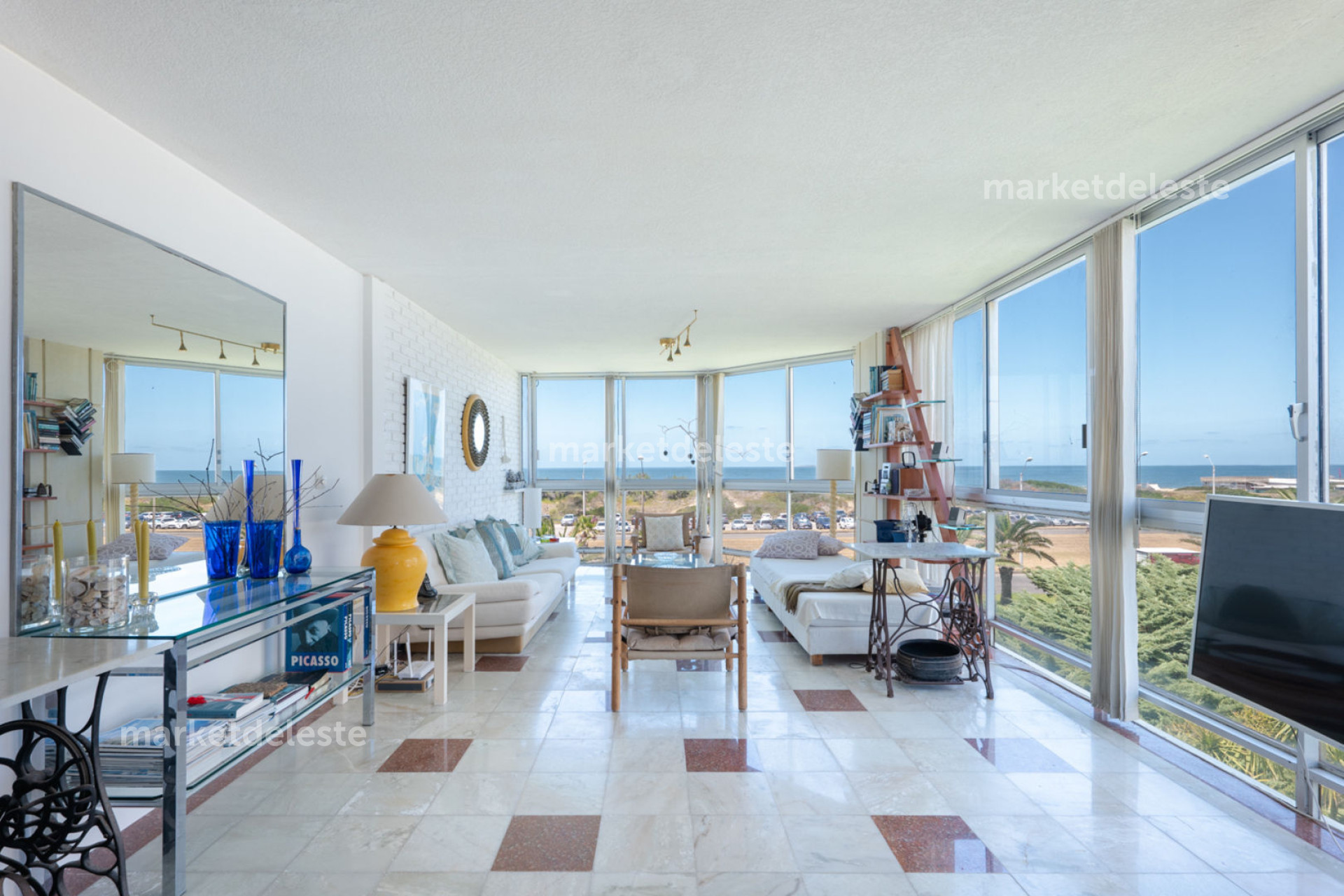 EDIFICIO SAN RAFAEL - PRIMERA LINEA