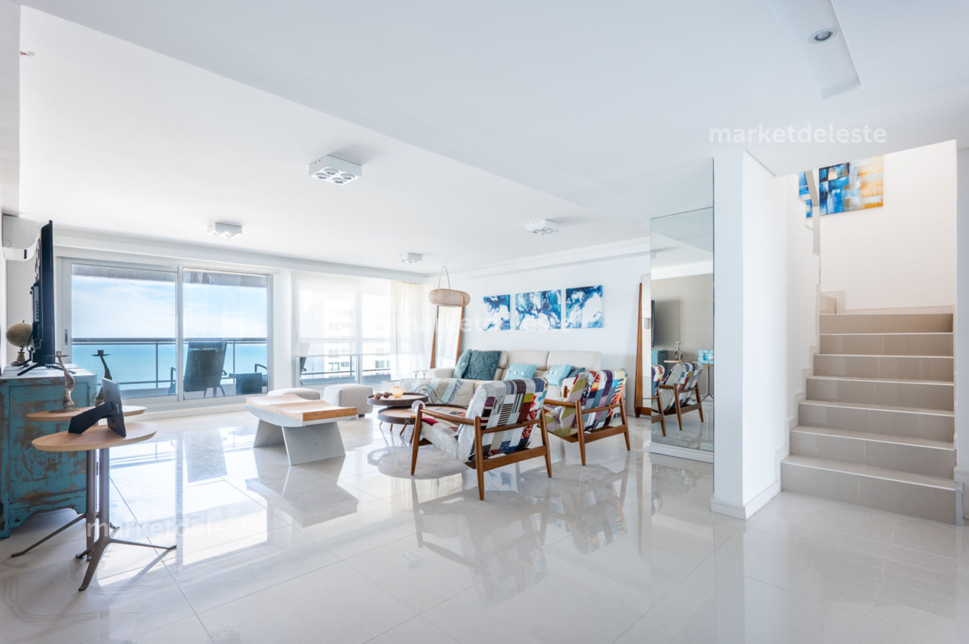 LOOK BRAVA - PENTHOUSE 01