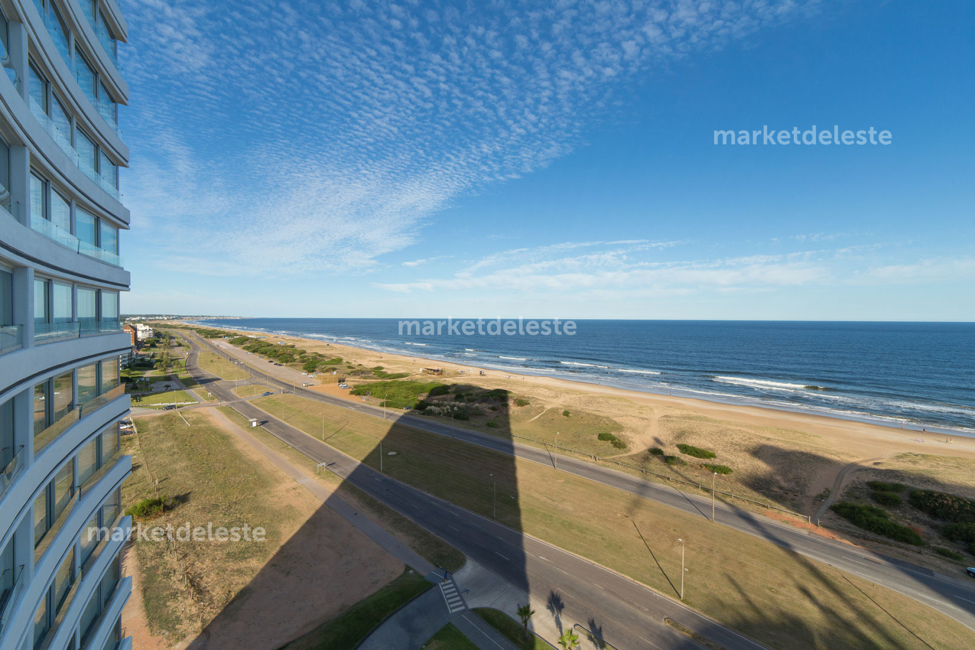 TIBURON 3 - ESQUINERO - 3 SUITES + DEP