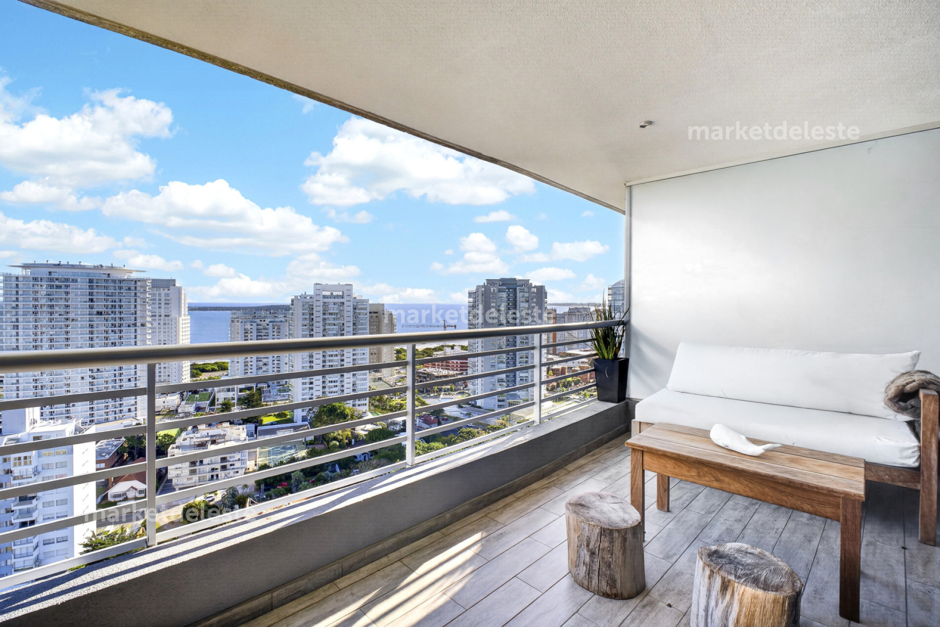 ALEXANDER BOULEVARD - 2 DORM - PISO ALTO