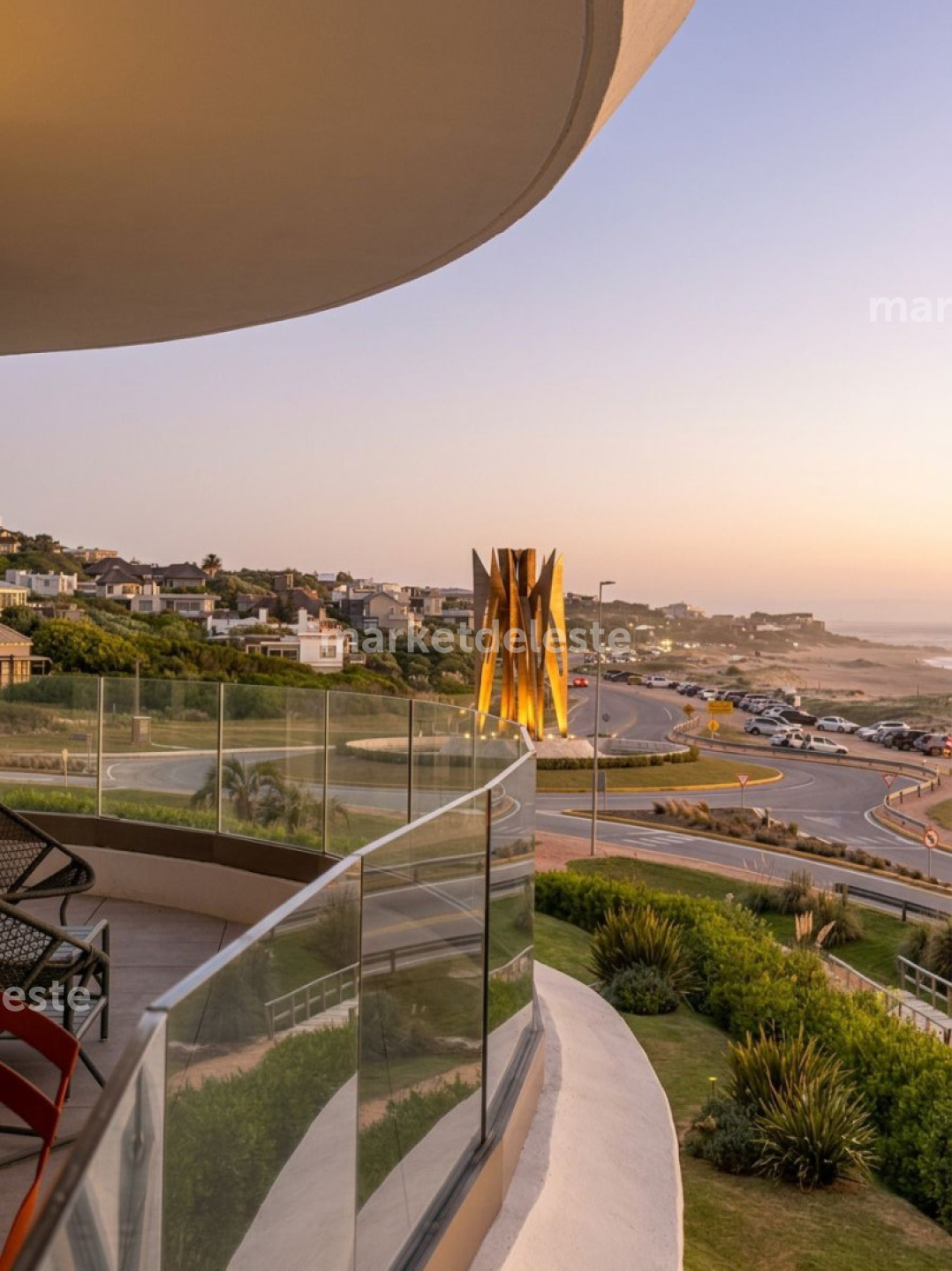 OCEANO MANANTIALES ESQUINERO 4 SUITE